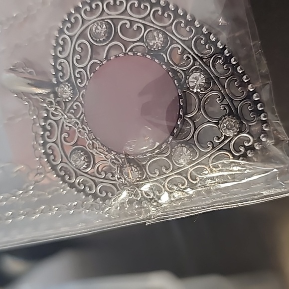 One Heart Pink Necklace Valentines 💝 SALE - Picture 3 of 3